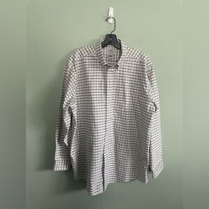 L.L. Bean White and Blue 100% Cotton Casual Button Down Mens Shirt 16 1/2 - 34